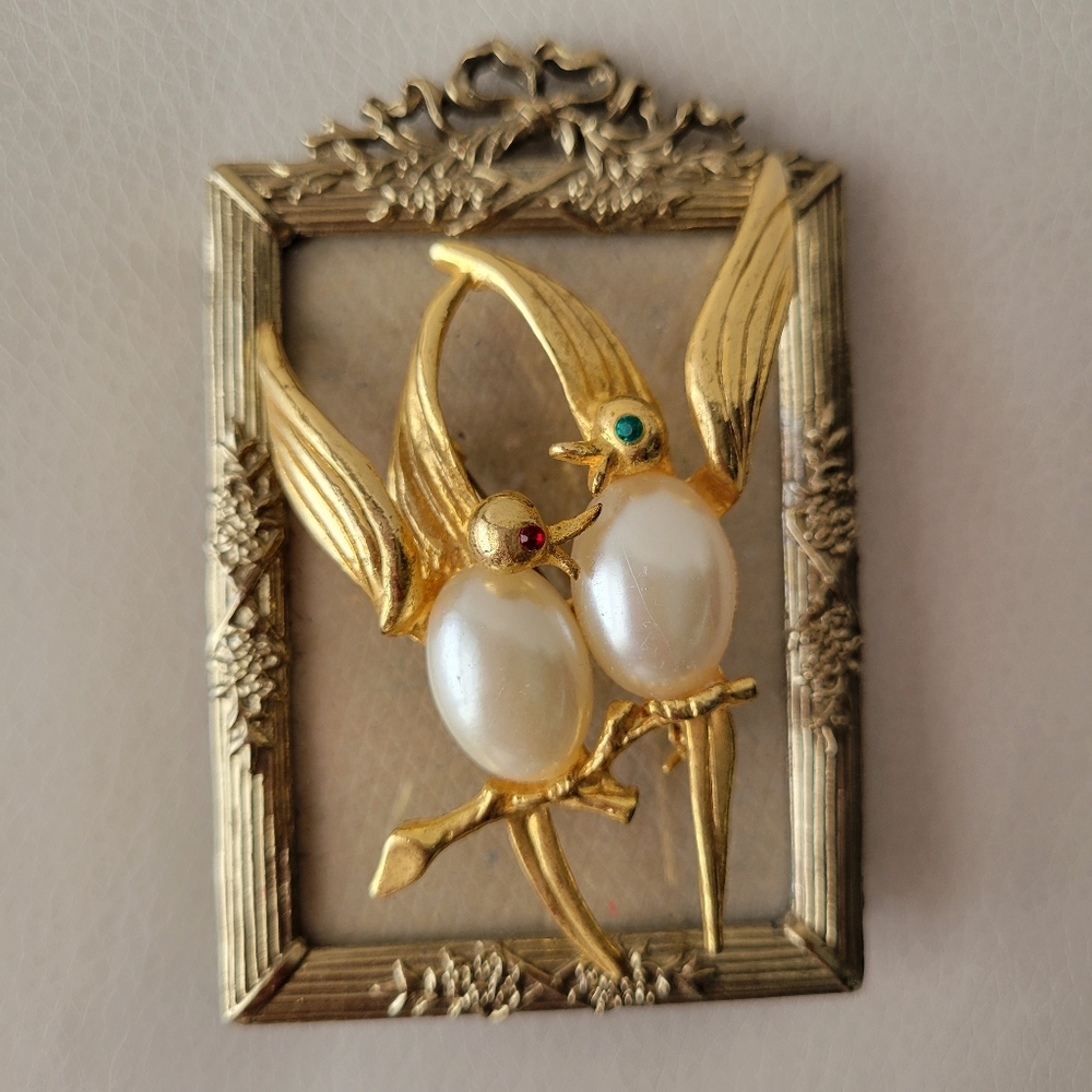 Brooch  Birds on Branch ~ Gold-tone Metal Faux Pearl Rhinestone Eyes *Repaired*